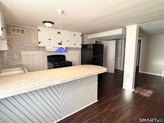 5th image of 12 Mountain Ave #1