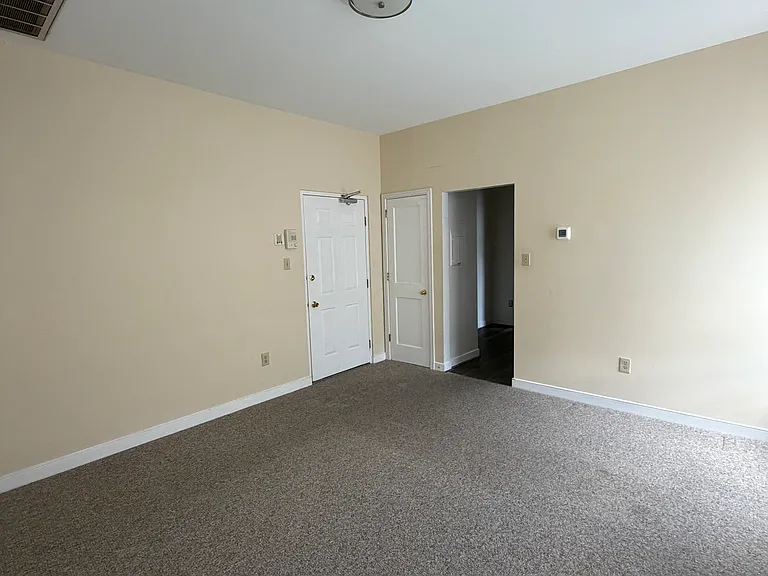 74 S Market St #74B — Photo 4