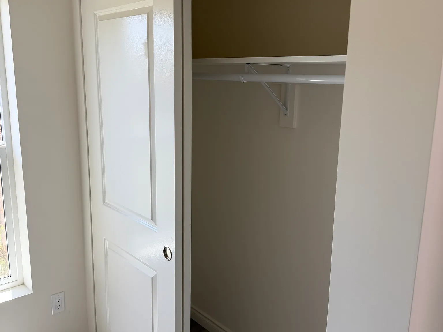 1 bed, 425 sqft, $2,000 — Photo 3