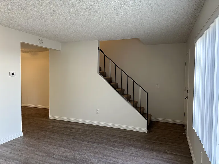 160 N Fonda St #2 — Photo 8