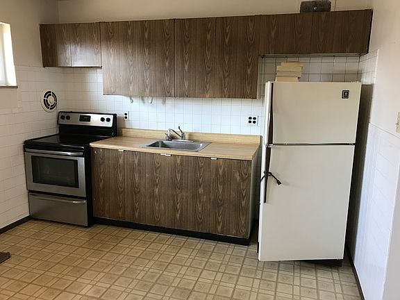 2nd image of 230 Carrington Ln APT D
