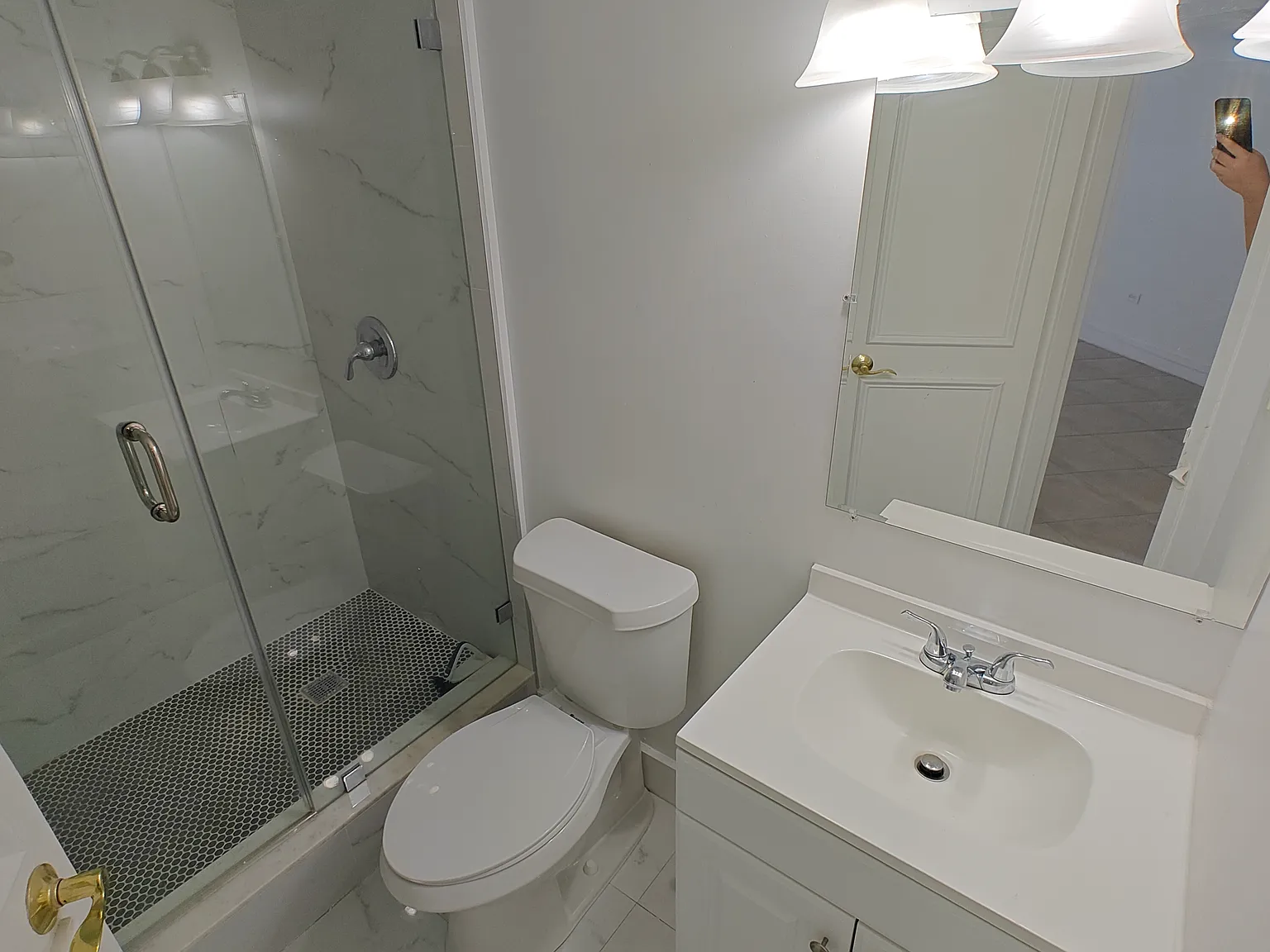 2 bed, 990 sqft, $3,200 — Photo 3
