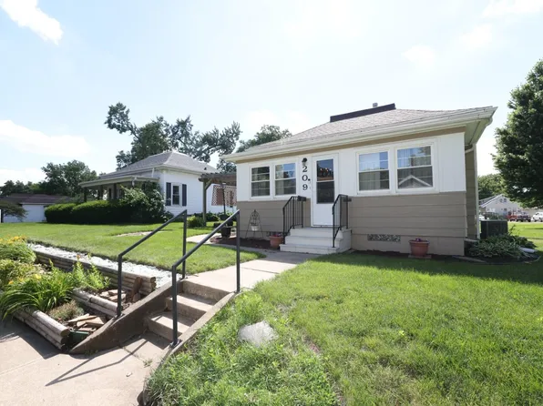 209 Linn St, Boone, IA 50036