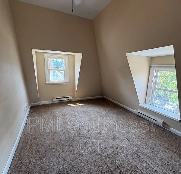 285 Montauk Ave #6 — Photo 4