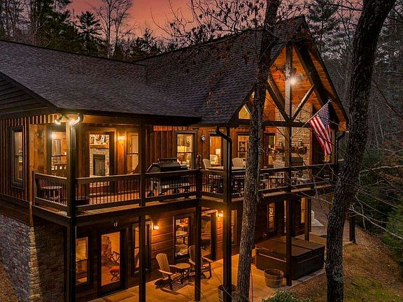 4th image of 327 Hooch Holler Ln #4 & 5