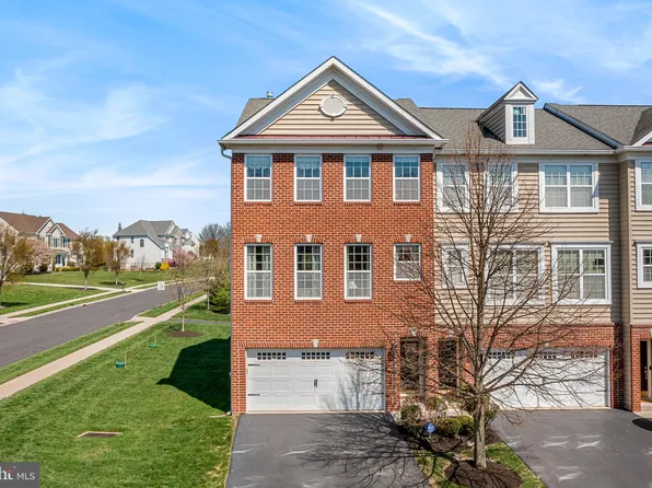 152 Country View Way, Telford, PA 18969