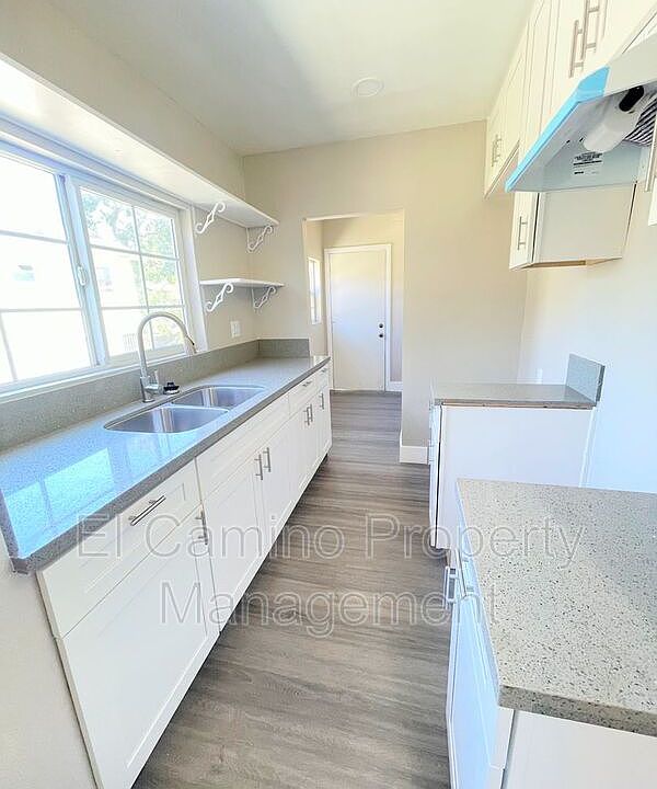 1st image of 2214 1/2 Reservoir St