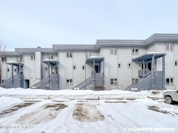 816 O Pl, Anchorage, AK 99501