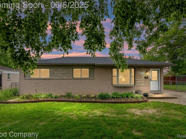 27110 Welsh Dr, Warren, MI 48092