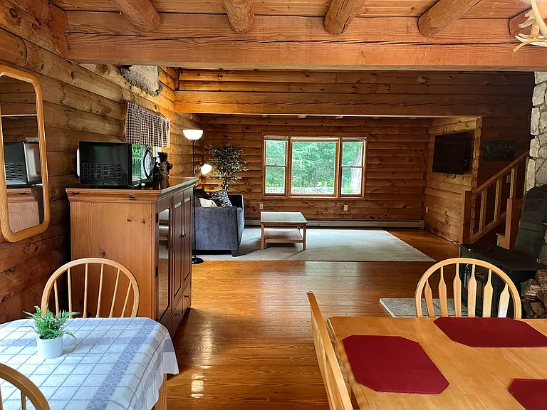 Kitchen to Livingroom
