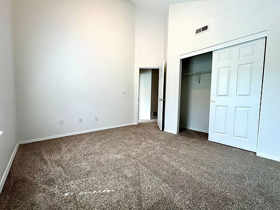 5th image of 17853 SW Wakem St