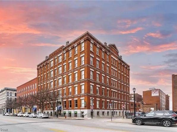 408 W Saint Clair Ave APT 403, Cleveland, OH 44113