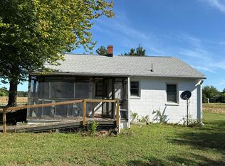 105 Moores Mill Rd, Farnham, VA 22460