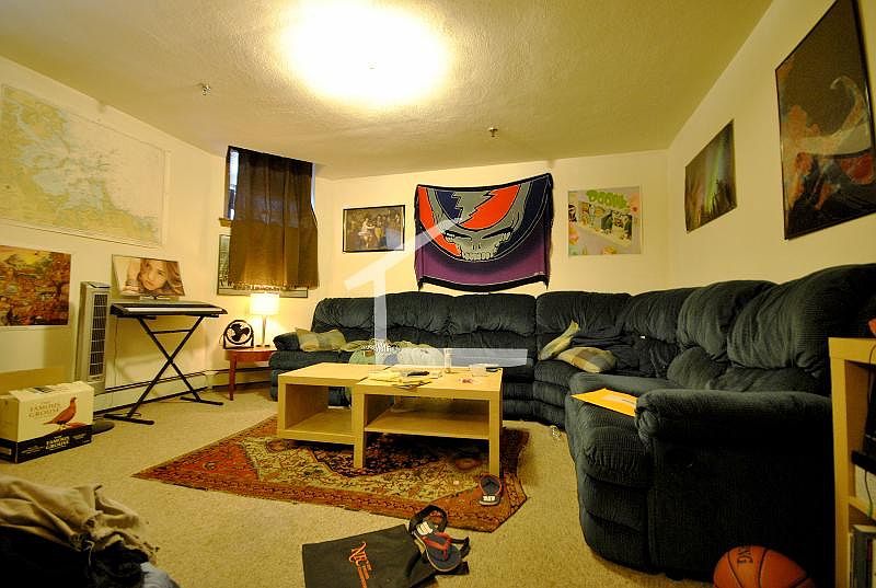 2nd image of 1347 Commonwealth Ave #109