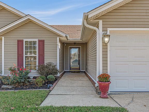 2nd image of 2116 Sheffield Dr
