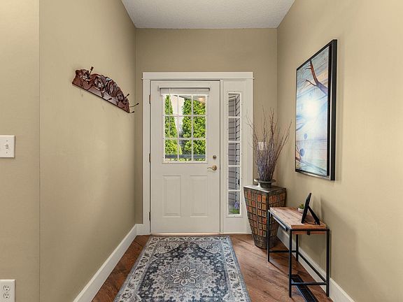 5th image of 11692 Langford Cir