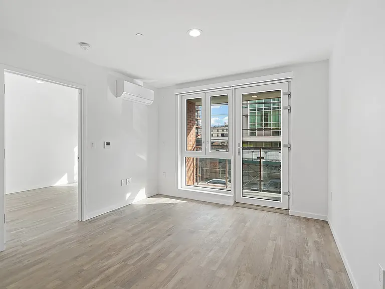 39-04 29th St #2C — Photo 4