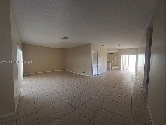 5th image of 14236 SW 148th Ave