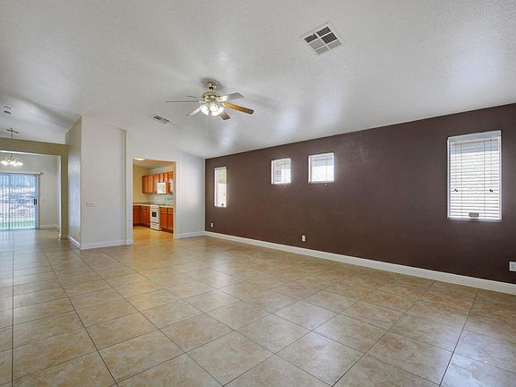 3rd image of 3267 Phantom Rock St