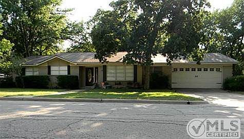 1st image of 505 Mesquite St