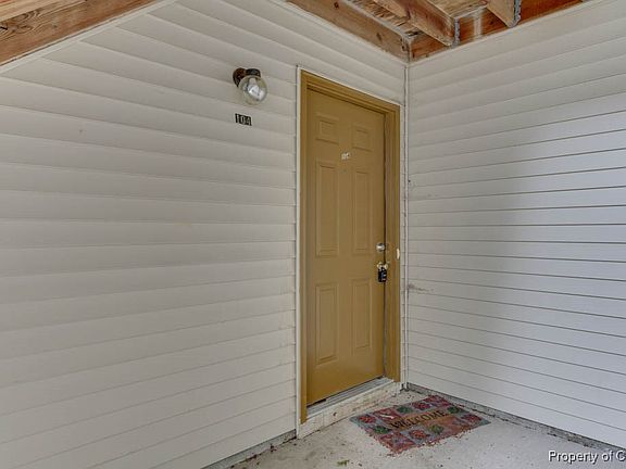 5th image of 518 Thorncliff Dr APT 104