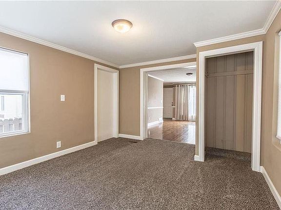 4th image of 5 W 85th St