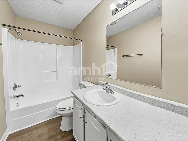 7317 Wellwood Dr — Photo 15