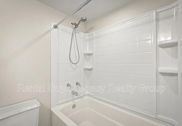 601 1st St S #2H — Photo 20