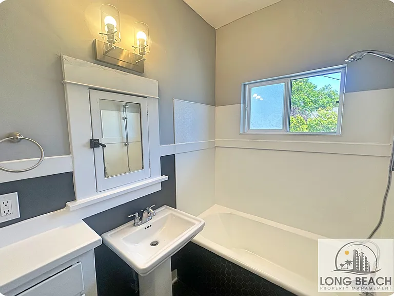248 Gaviota Ave — Photo 8