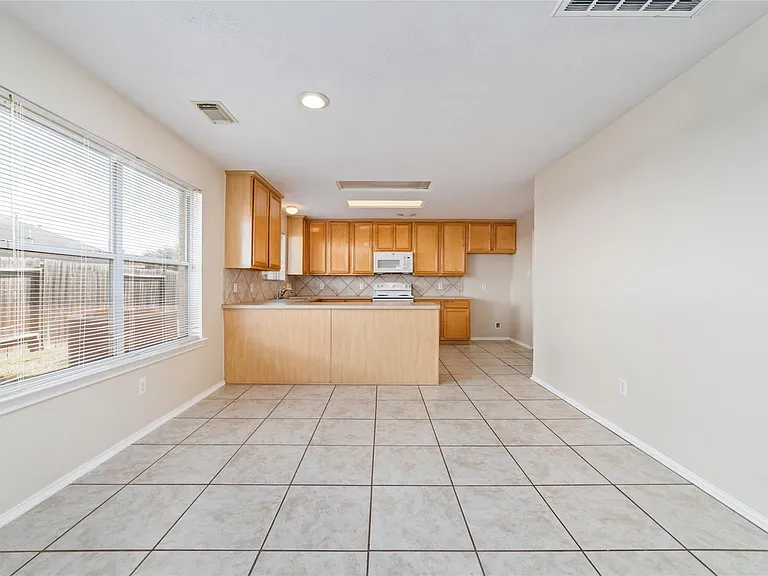 12615 Egret Hill Ct — Photo 9