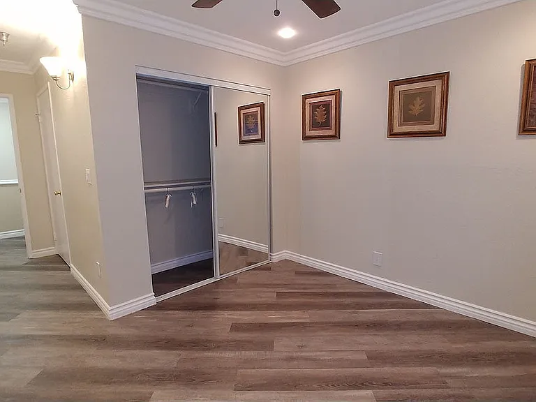 Five Star Suites — Photo 160