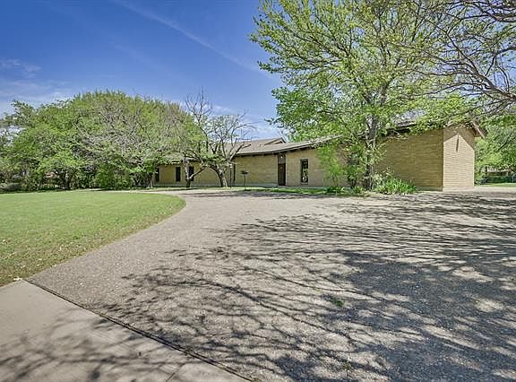 2nd image of 1503 Allegheny Dr