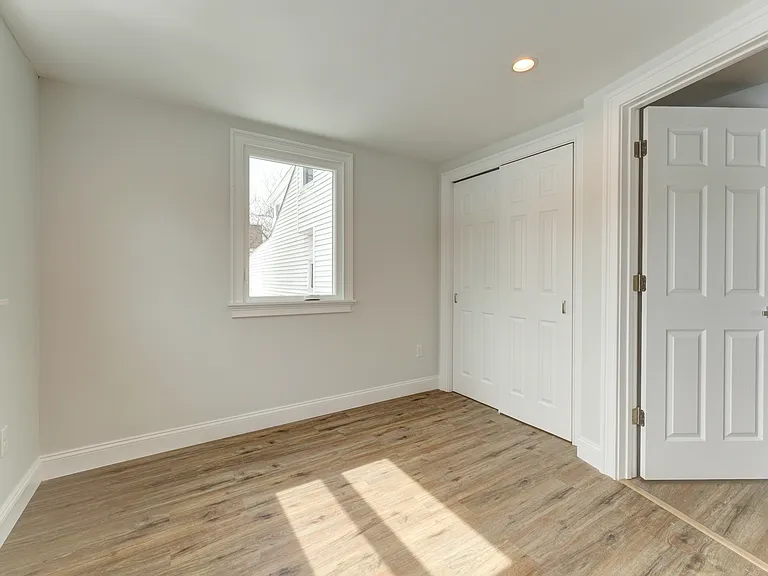16 Dunlap St #2 — Photo 8