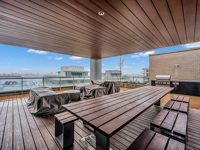 755 Harbourside Dr #320 — Photo 19