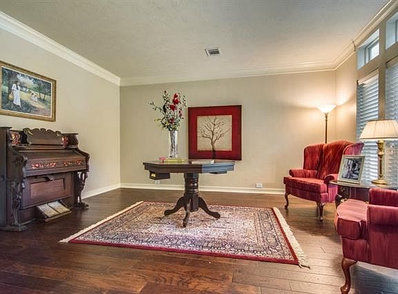 4th image of 5024 River Bluff Dr