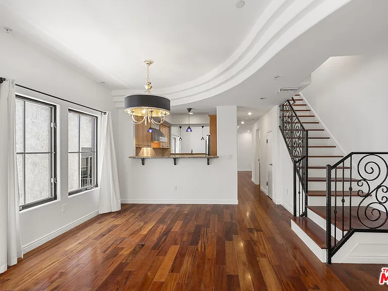 744 N Alfred St #104 — Photo 19
