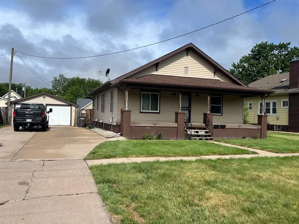 737 N Minnesota Ave, Hastings, NE 68901