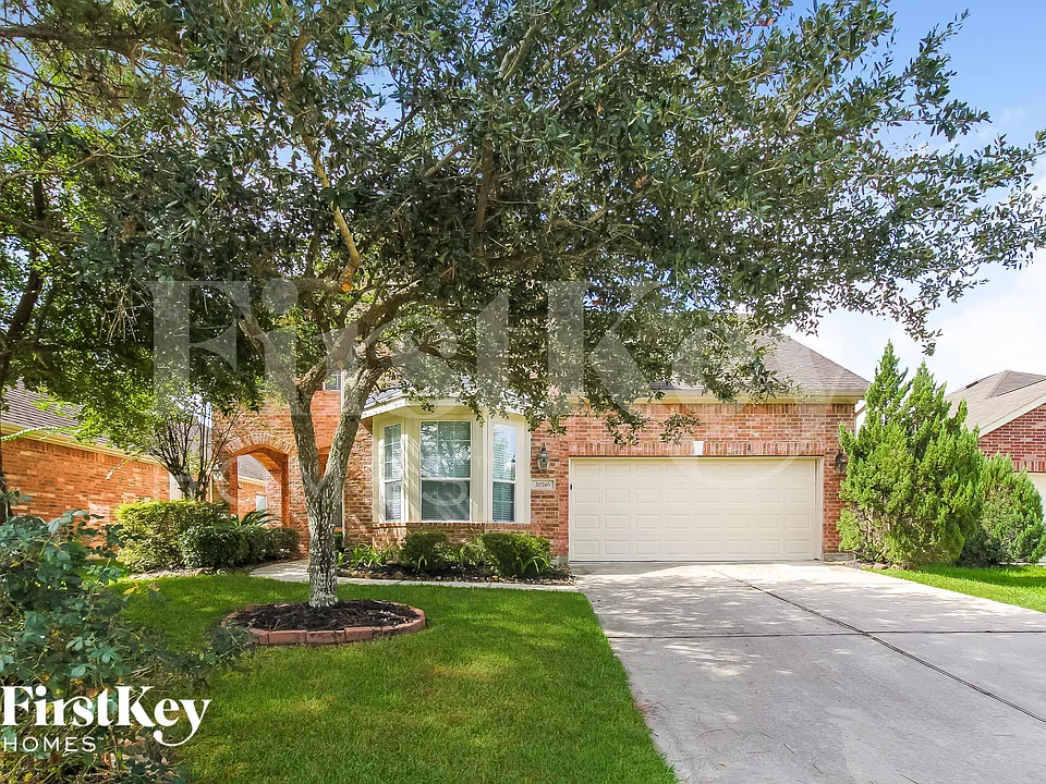 20746 Oakhurst Trails Dr