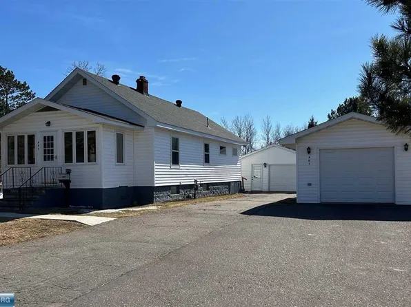 801 3rd St NW, Chisholm, MN 55719