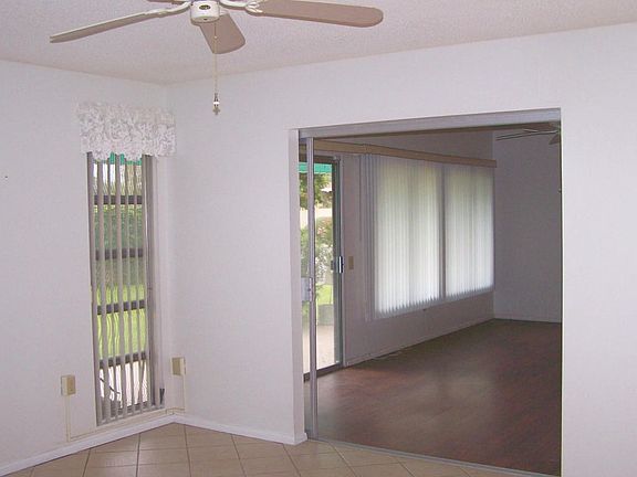 5th image of 10827 W Cameo Dr