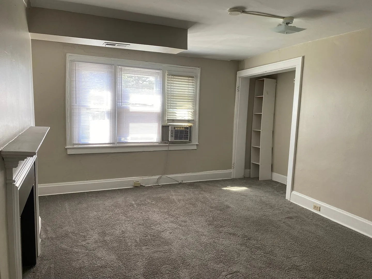 2378 Neil Ave — Photo 3