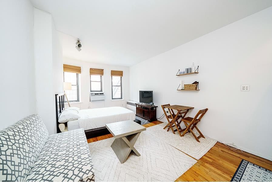 1st image of 160 E 91st St APT 5D