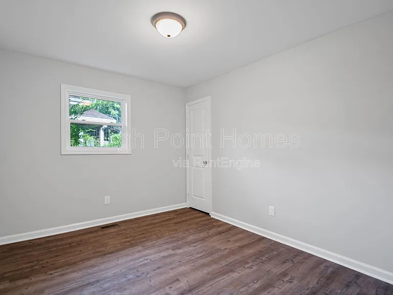 1317 Mayfield Ln #A — Photo 9
