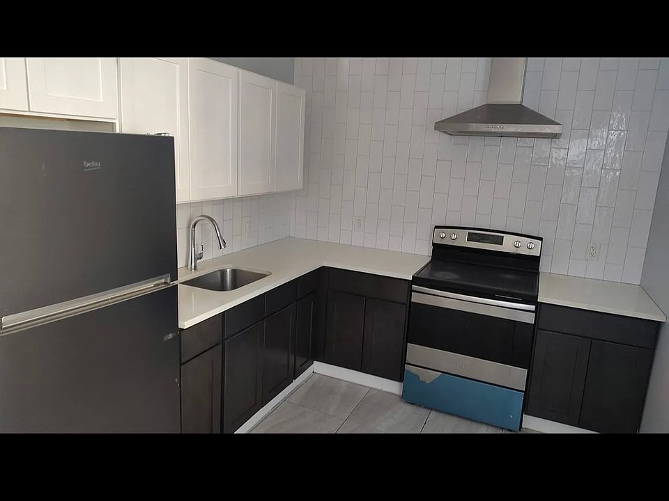1st image of 69 Linden Ave #11