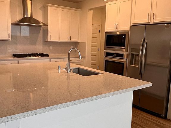 3rd image of 4369 Hawkfinch Cir