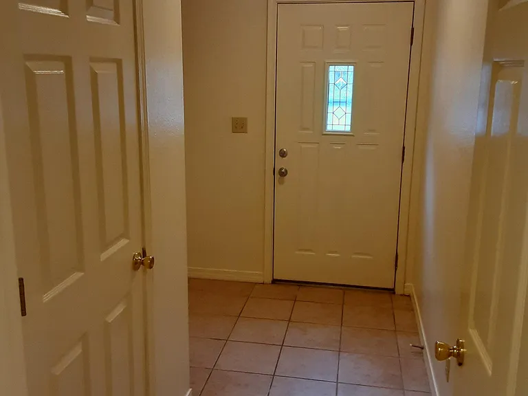 12182 Fernwood Dr W — Photo 5