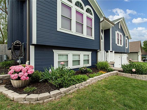 4th image of 4432 SW Rivulet Dr
