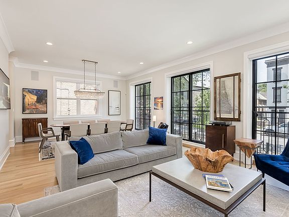 2nd image of 2028 N Sheffield Ave #1