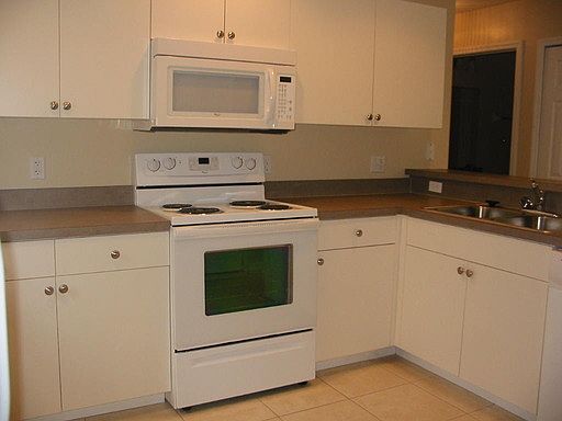 4th image of 2540 Dalhart Ave