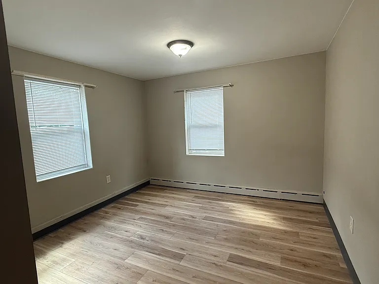 507 Riverview Dr #4 — Photo 4